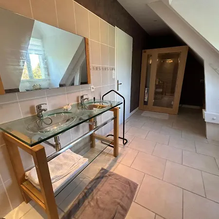 Maison Karmanor 3* Monthoiron