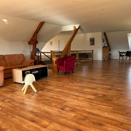 Bed & Breakfast Maison Karmanor 3*