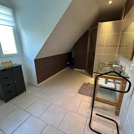 Maison Karmanor 3* Monthoiron