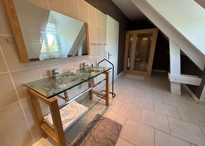 Maison Karmanor 3* Monthoiron